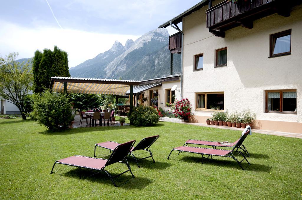 Pension Arnspitze Scharnitz Exterior photo